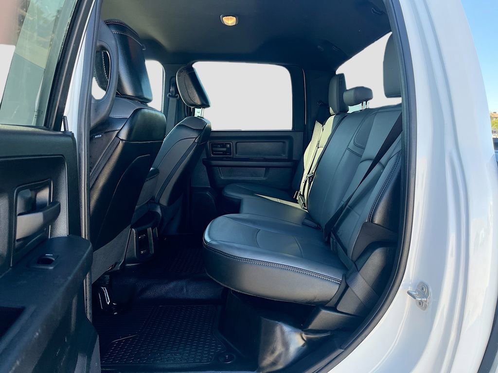 Used 2024 RAM 2500 Tradesman w/ Chrome Appearance Group image 24