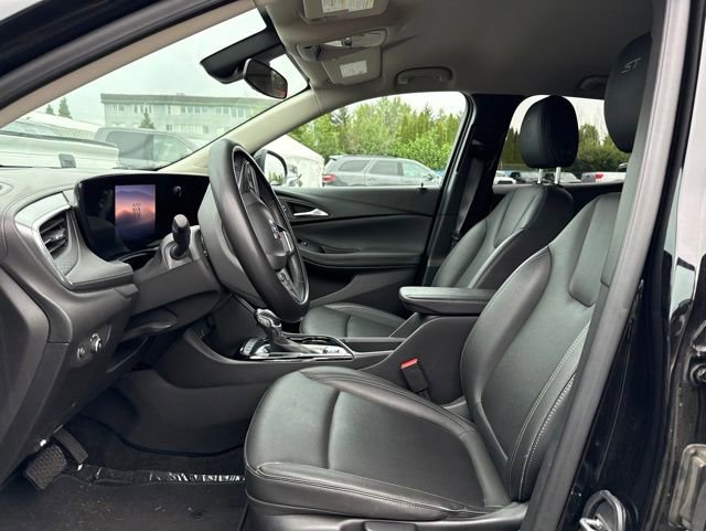 Used 2024 Buick Encore GX Sport Touring AWD/4WD image 5