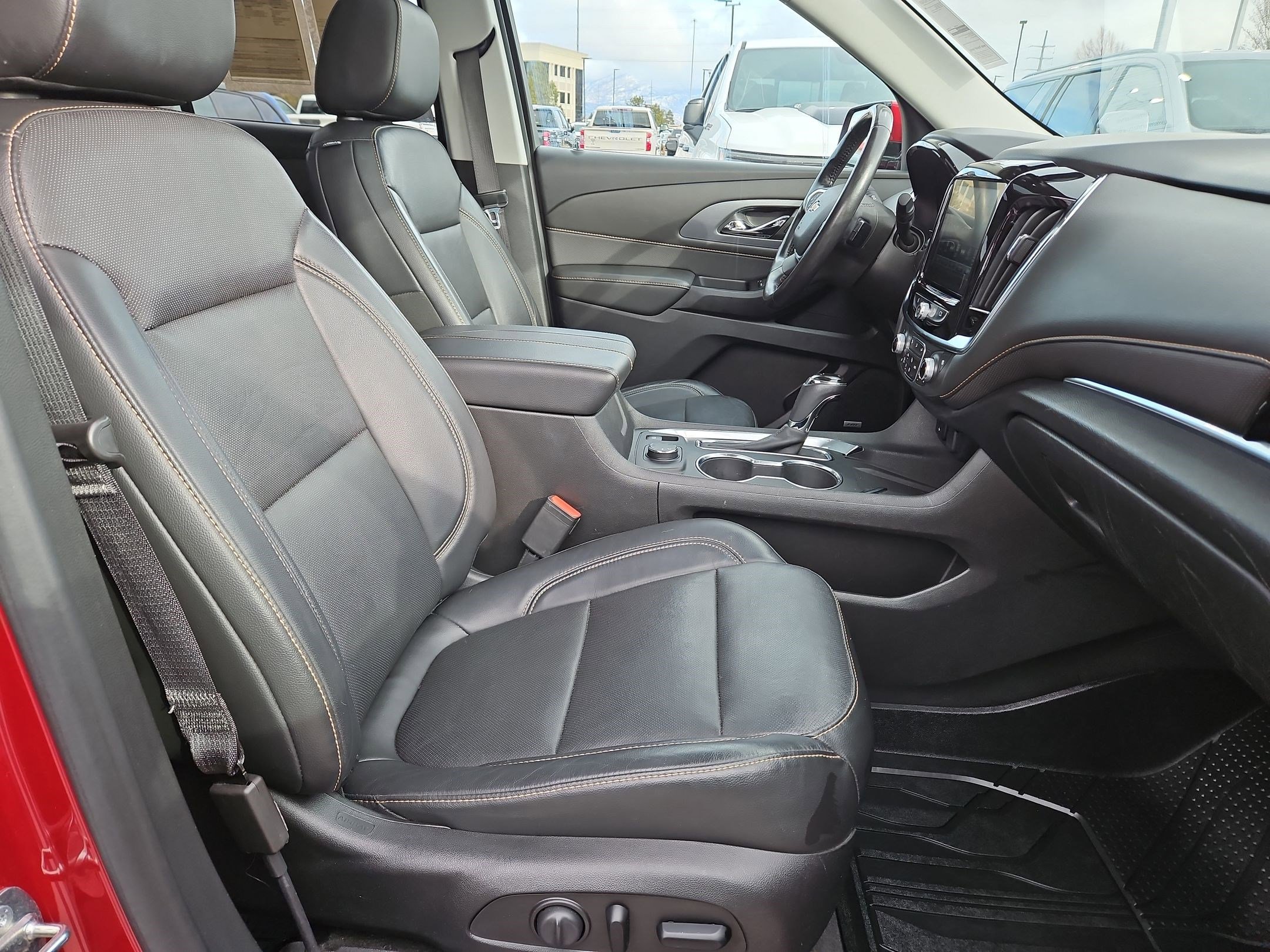 Used 2019 Chevrolet Traverse Premier w/ LPO, Floor Liner Package image 32