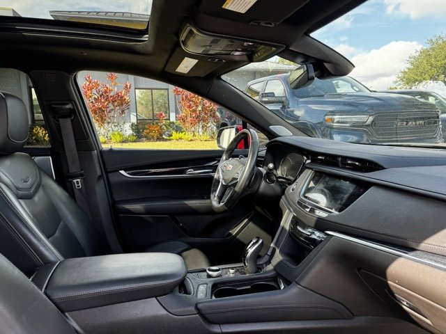 Used 2024 Cadillac XT5 Premium Luxury image 13