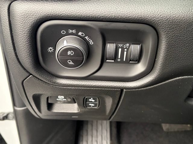 New 2026 RAM 1500 Laramie w/ Night Edition AWD/4WD image 27
