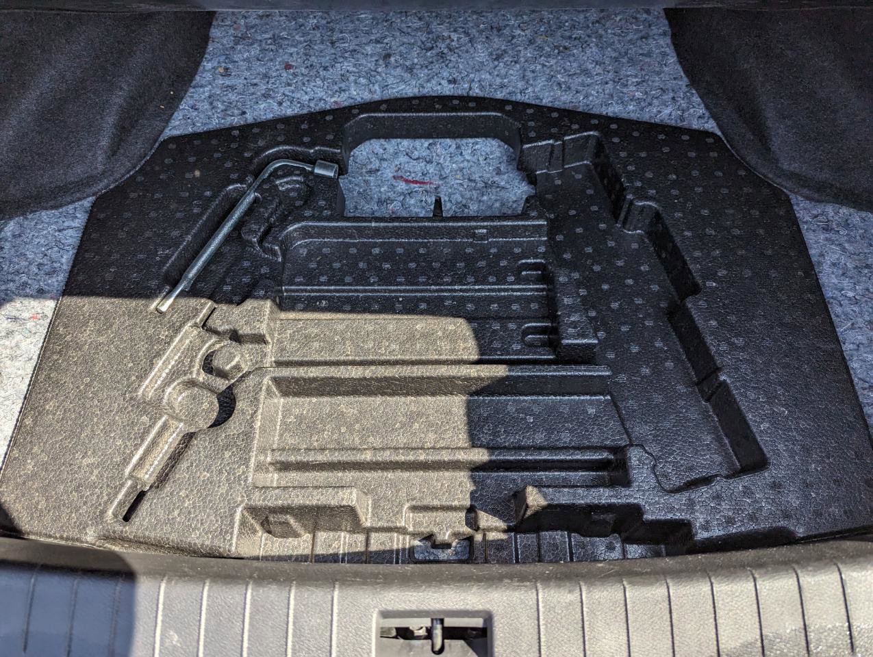 Used 2016 INFINITI Q50 Red Sport 400 image 41