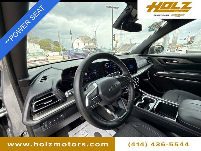 Certified 2025 Chevrolet Traverse LT w/ Midnight/Sport Edition AWD/4WD image 10
