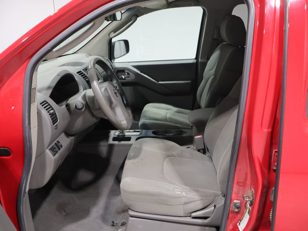 Used 2008 Nissan Frontier SE w/ SE Value Truck Pkg AWD/4WD image 10
