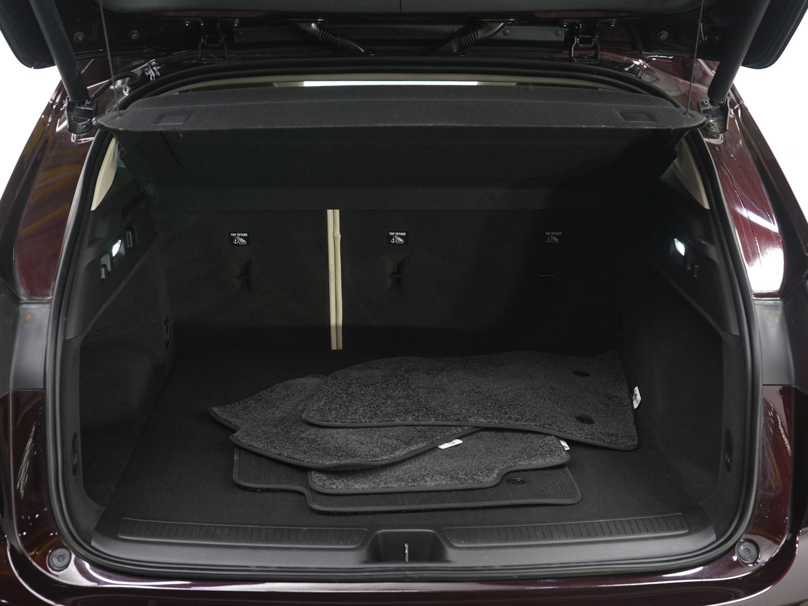 Used 2022 Buick Envision Avenir w/ Technology Package II image 9