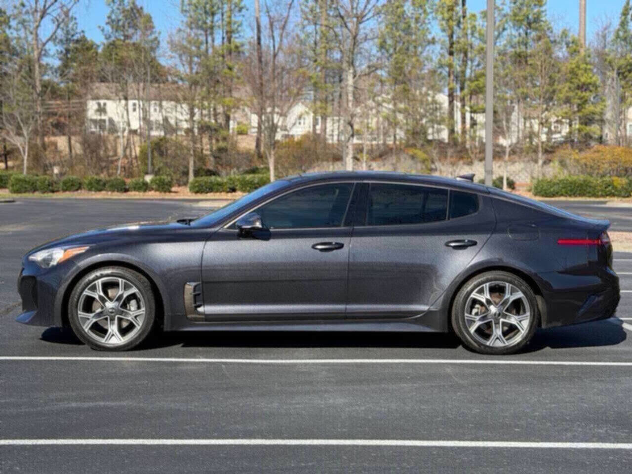 Used 2021 Kia Stinger GT-Line w/ Sun & Sound Package RWD image 4