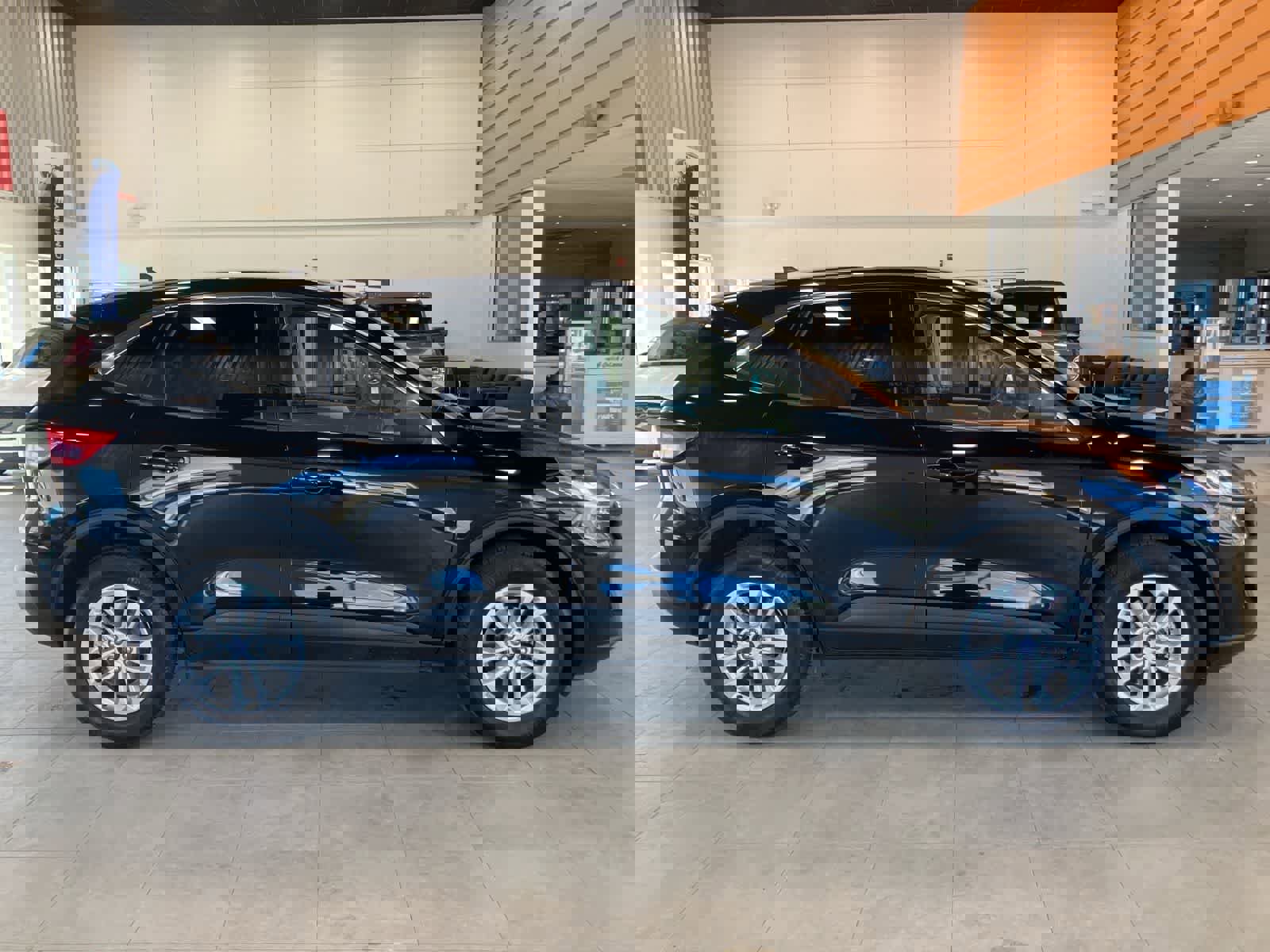 Used 2022 Ford Escape SE w/ Convenience Package image 4