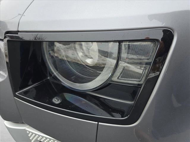 Used 2021 Land Rover Defender 110 SE image 29