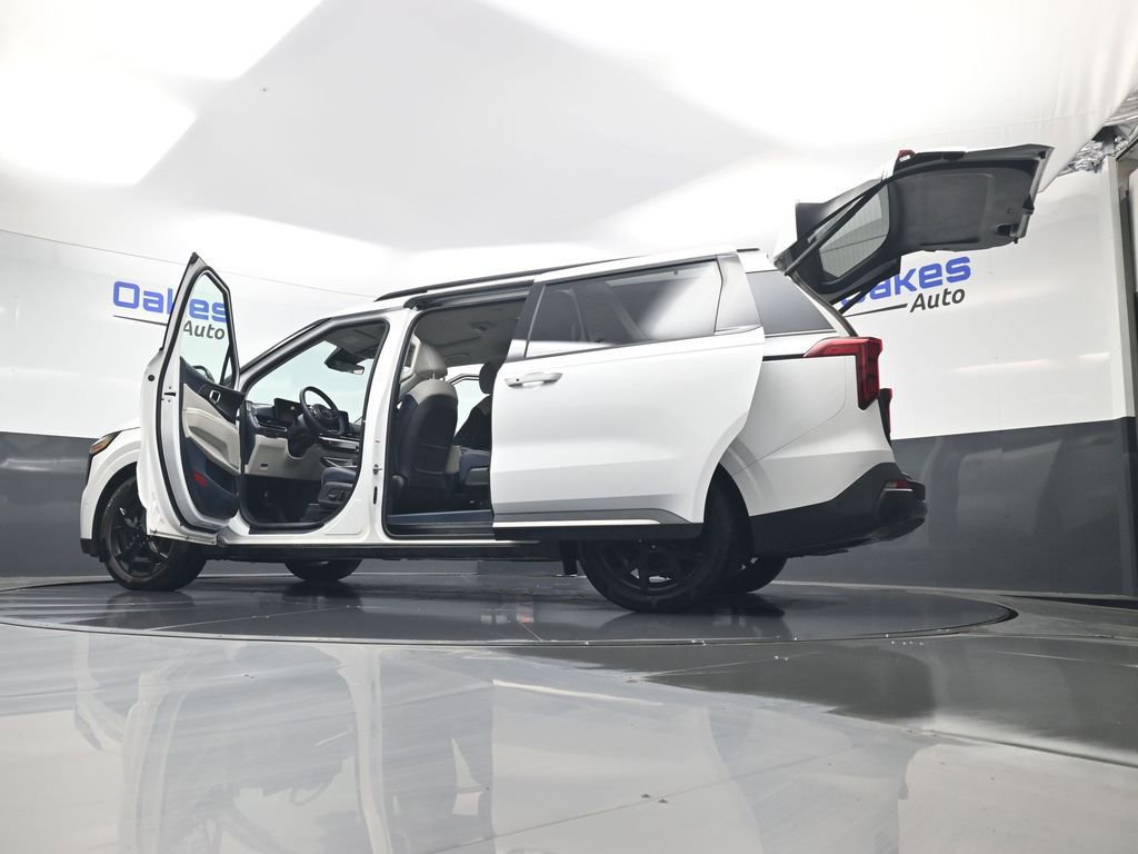 New 2025 Kia Carnival SX w/ SX Dark Edition Package image 63