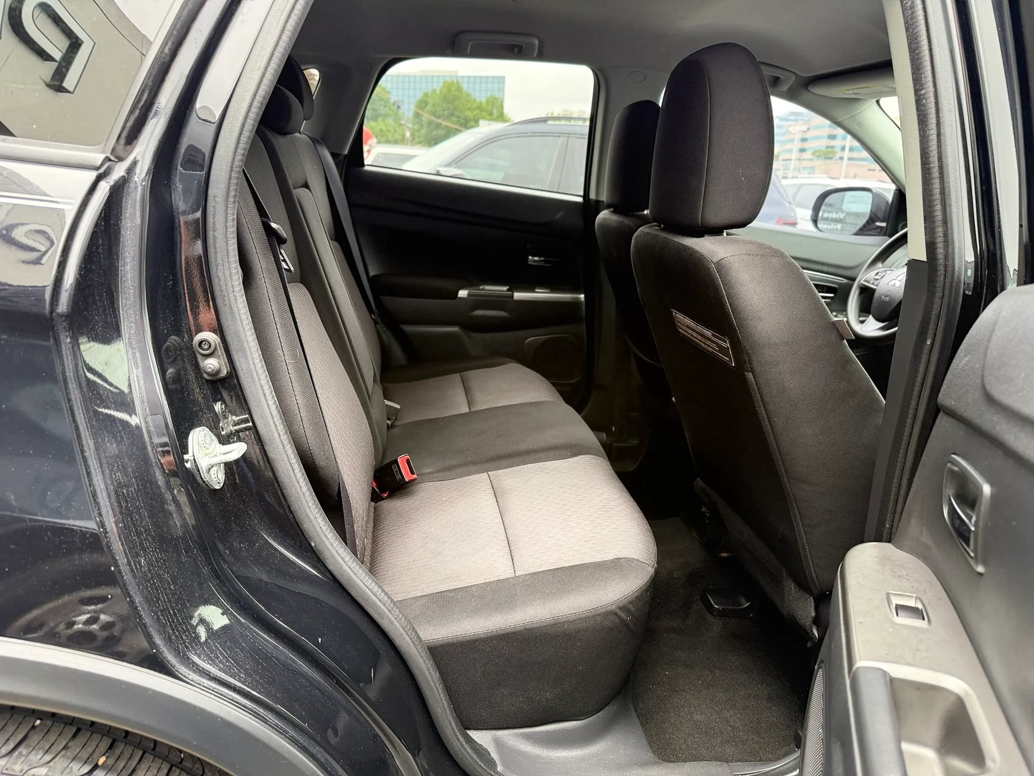 Used 2018 Mitsubishi Outlander Sport ES FWD image 27