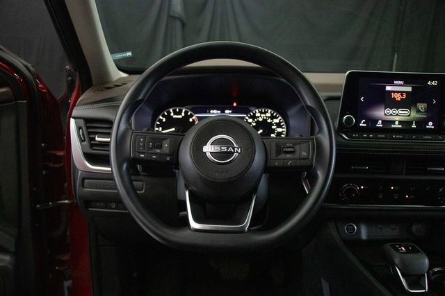 Used 2023 Nissan Rogue S image 22