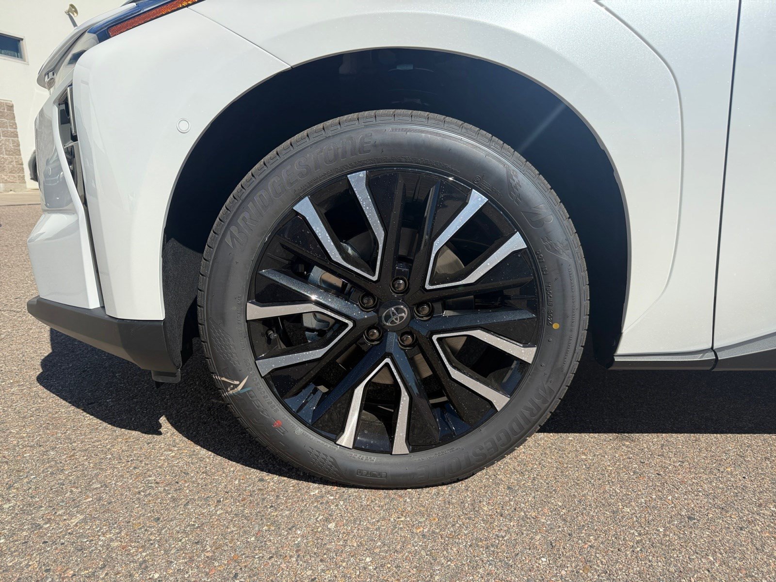 New 2027 Toyota bZ AWD/4WD image 9