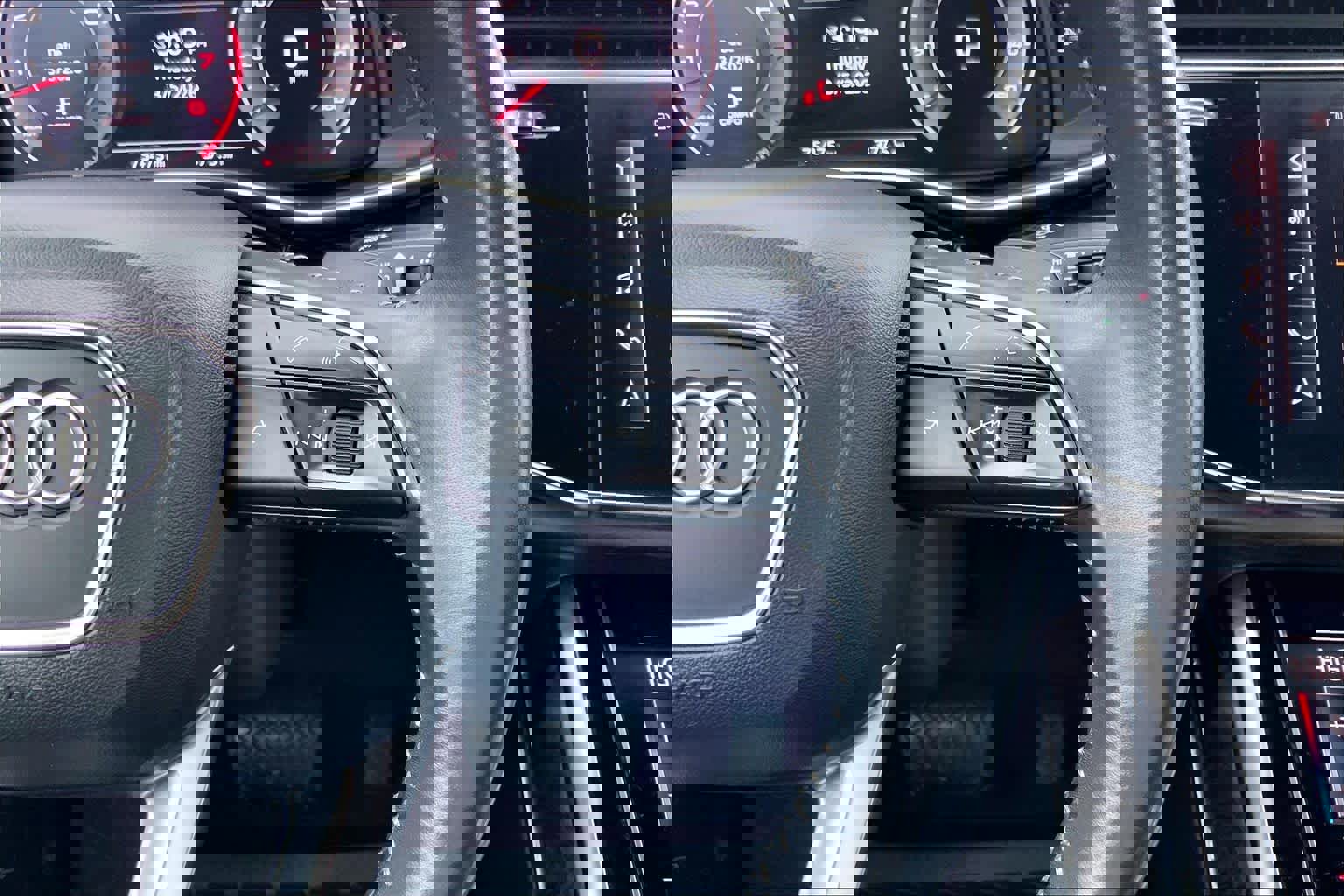 Used 2019 Audi Q8 Premium Plus image 25