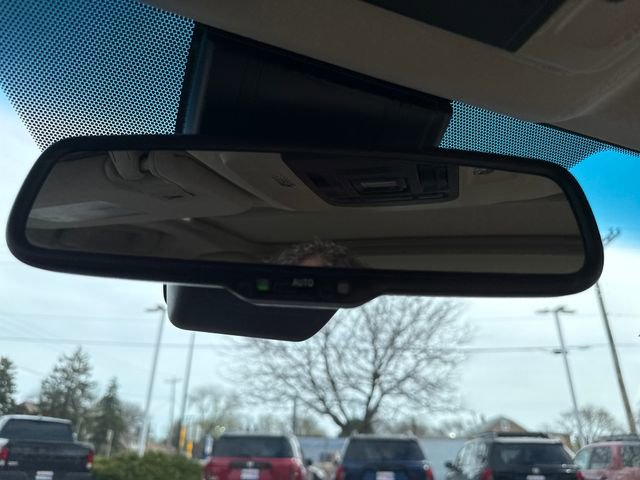 Used 2019 Toyota Avalon XLE w/ Moonroof Package image 36