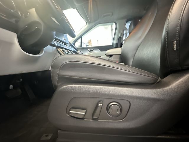 Used 2023 Kia Carnival LX FWD image 16