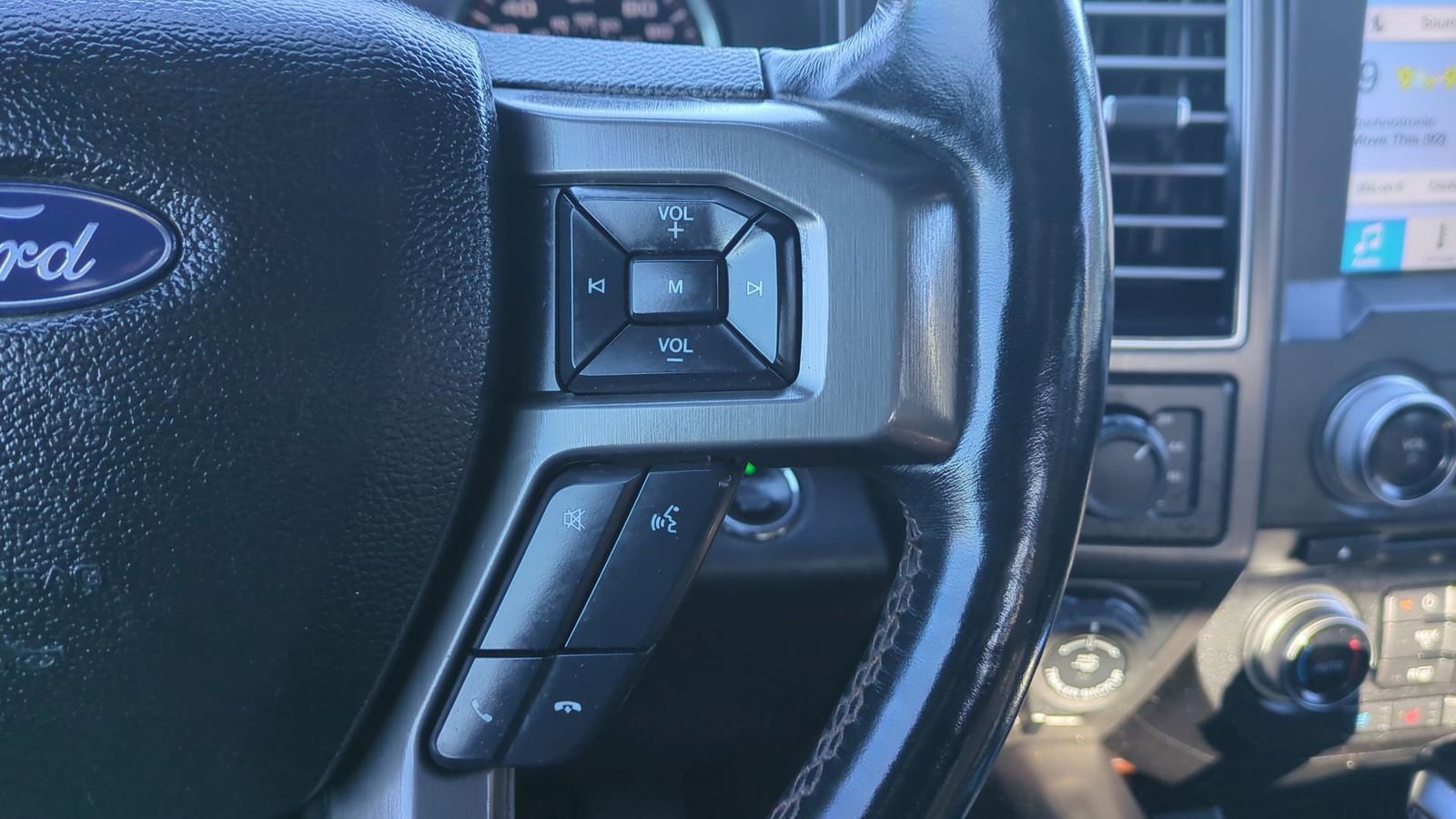 Used 2017 Ford F150 Limited w/ Trailer Tow Package image 28