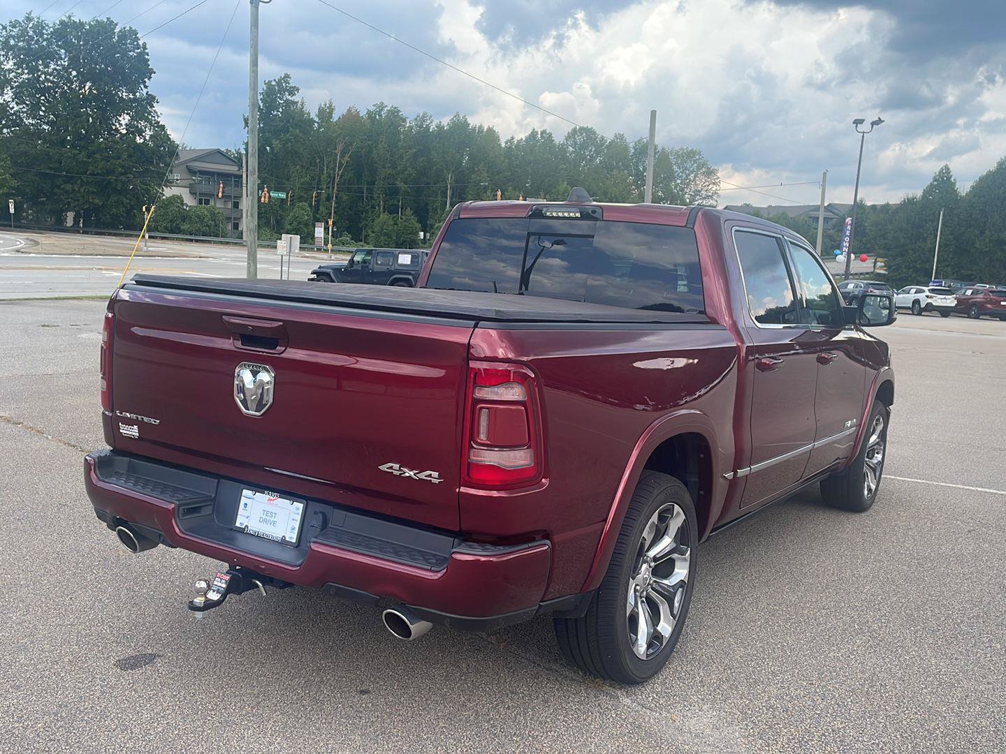 Used 2024 RAM 1500 Limited AWD/4WD image 3