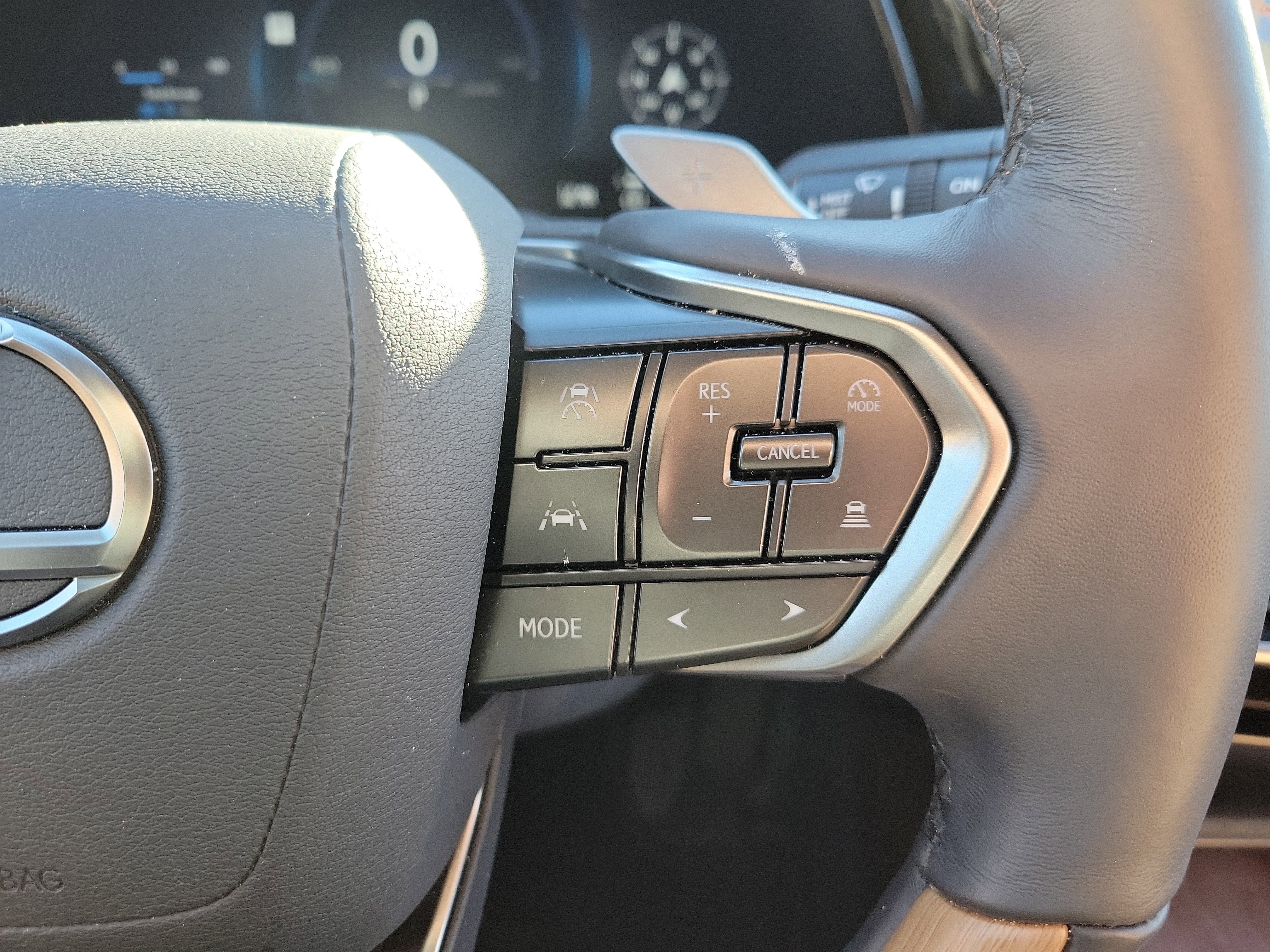 Used 2025 Lexus RX 350h image 30