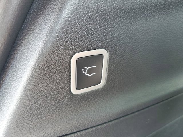 New 2026 Chrysler Pacifica Limited FWD image 6