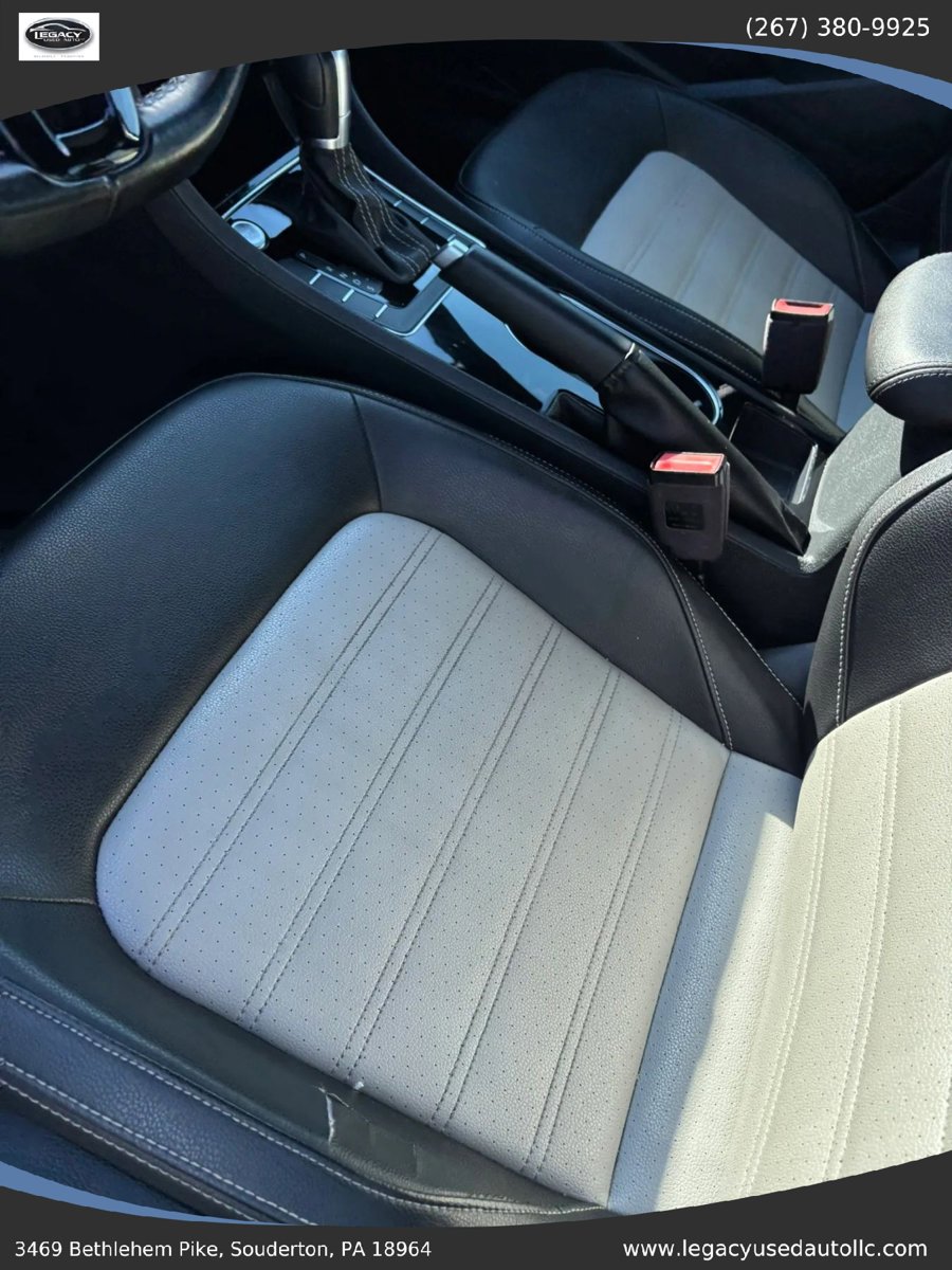 Used 2018 Volkswagen Passat GT FWD image 23