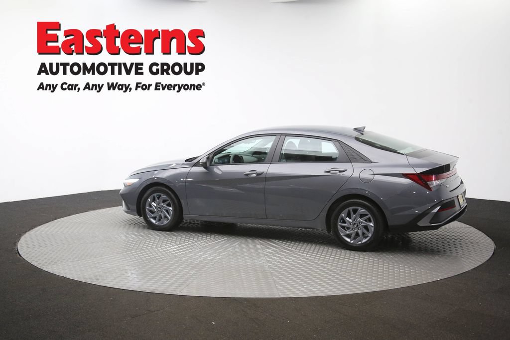 Used 2024 Hyundai Elantra SEL FWD image 60