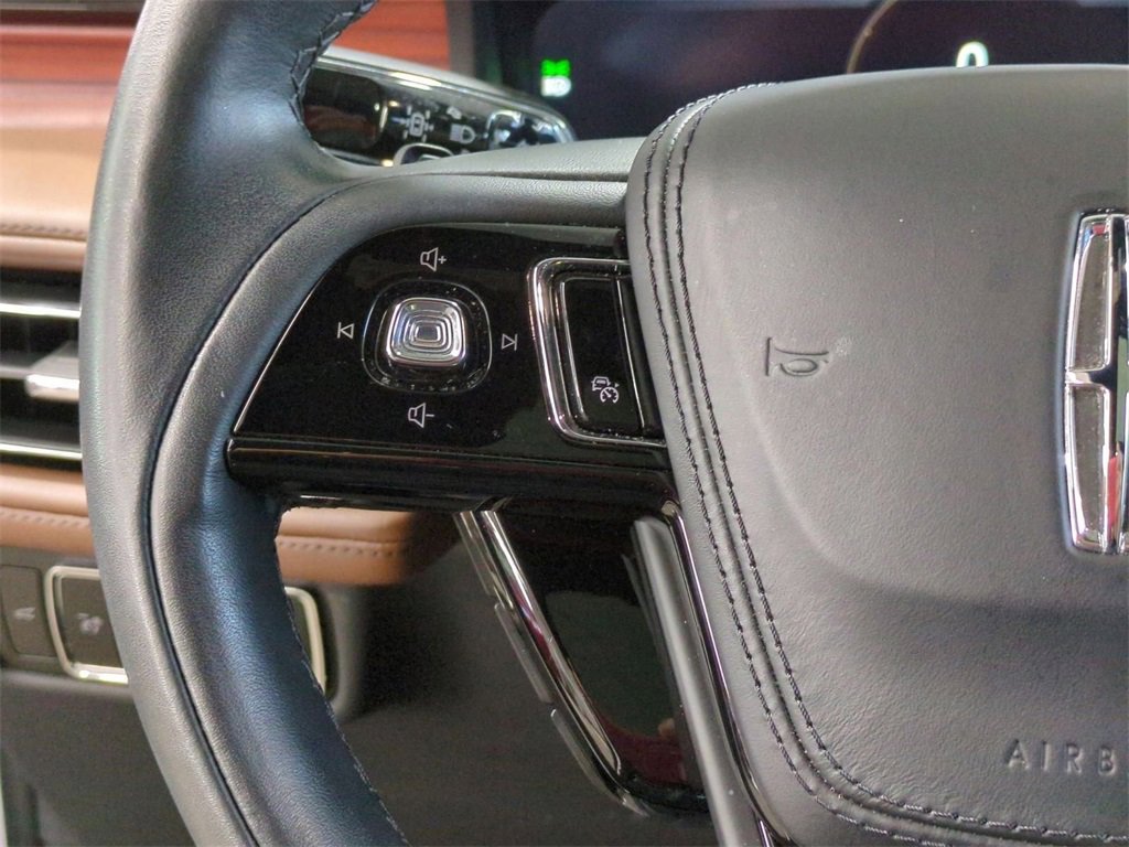 Certified 2023 Lincoln Aviator Reserve w/ Equipment Group 201A image 20