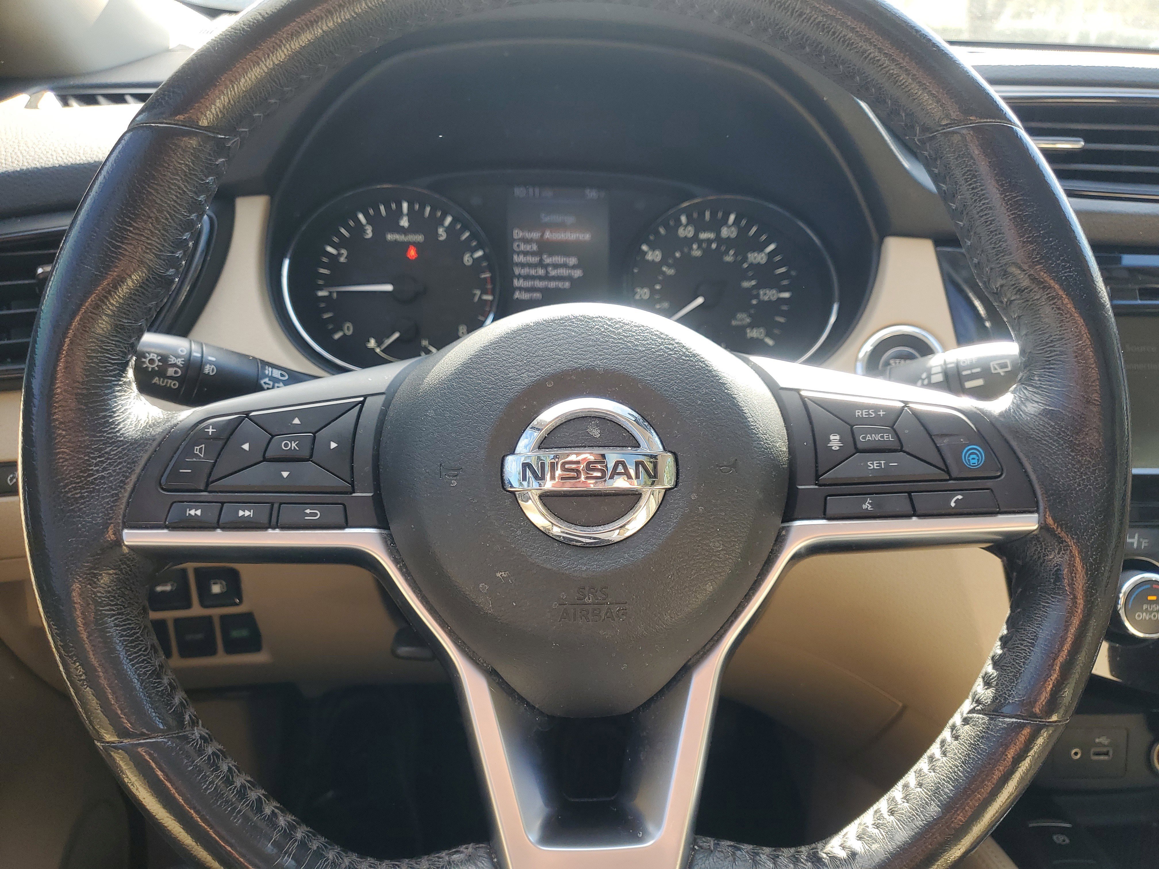 Used 2018 Nissan Rogue SL w/ Premium Package image 25