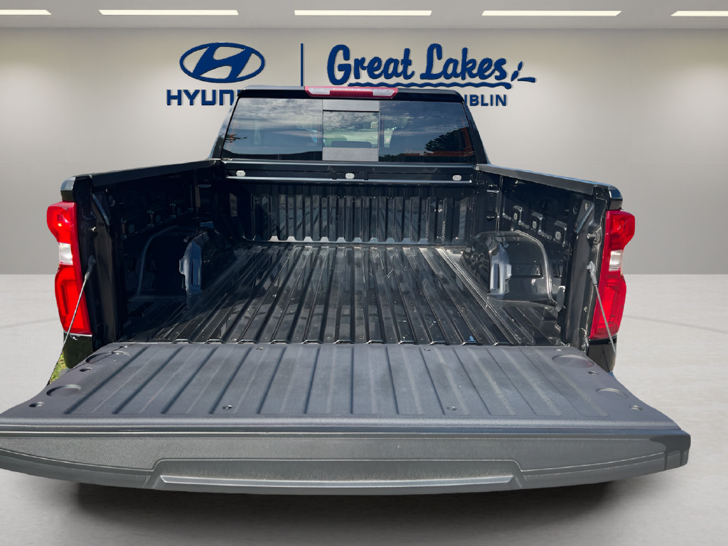 Used 2023 Chevrolet Silverado 1500 RST w/ Convenience Package II AWD/4WD image 10