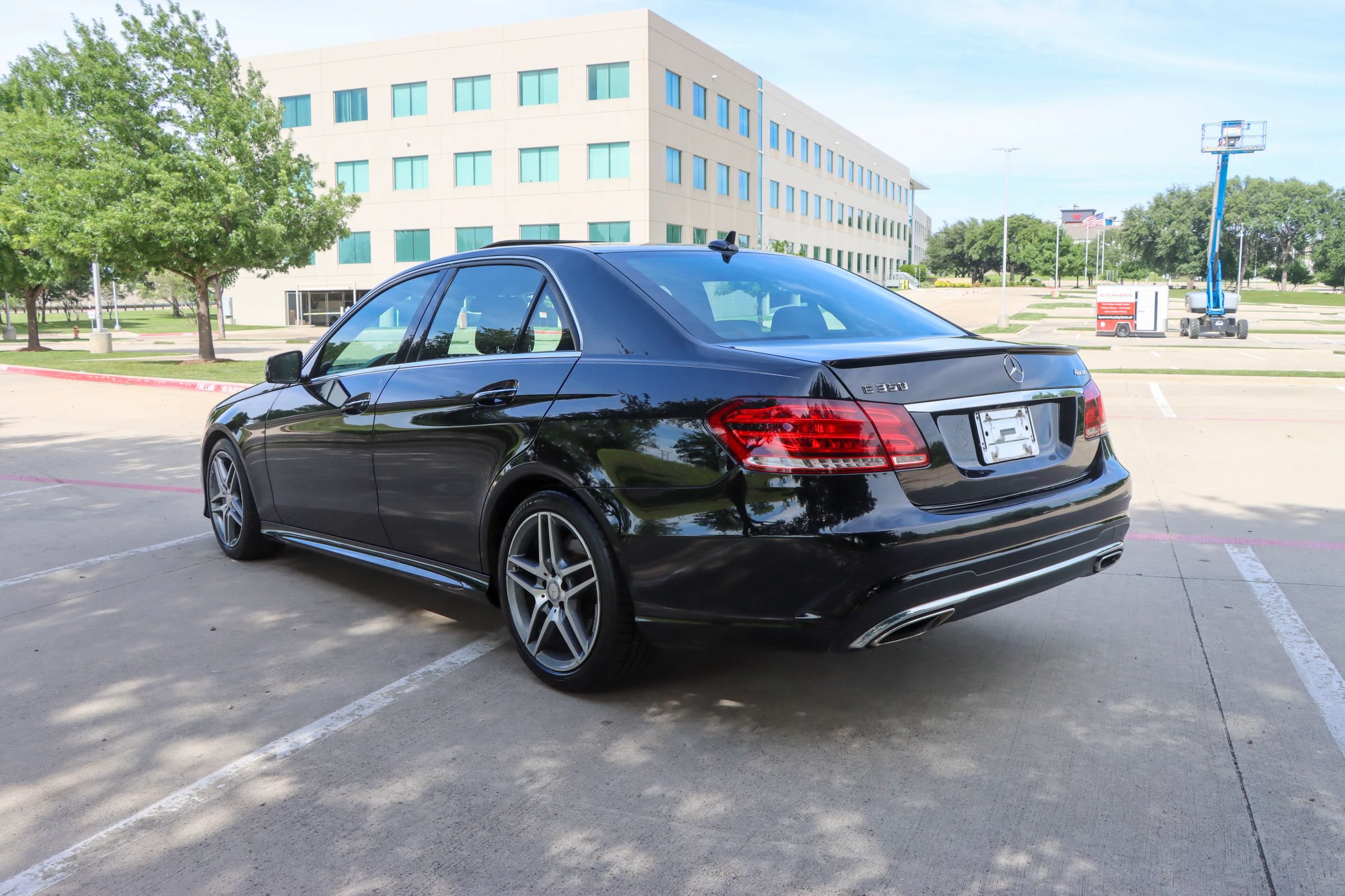 Used 2015 Mercedes-Benz E 350 4MATIC Sedan w/ Premium 1 Package image 5