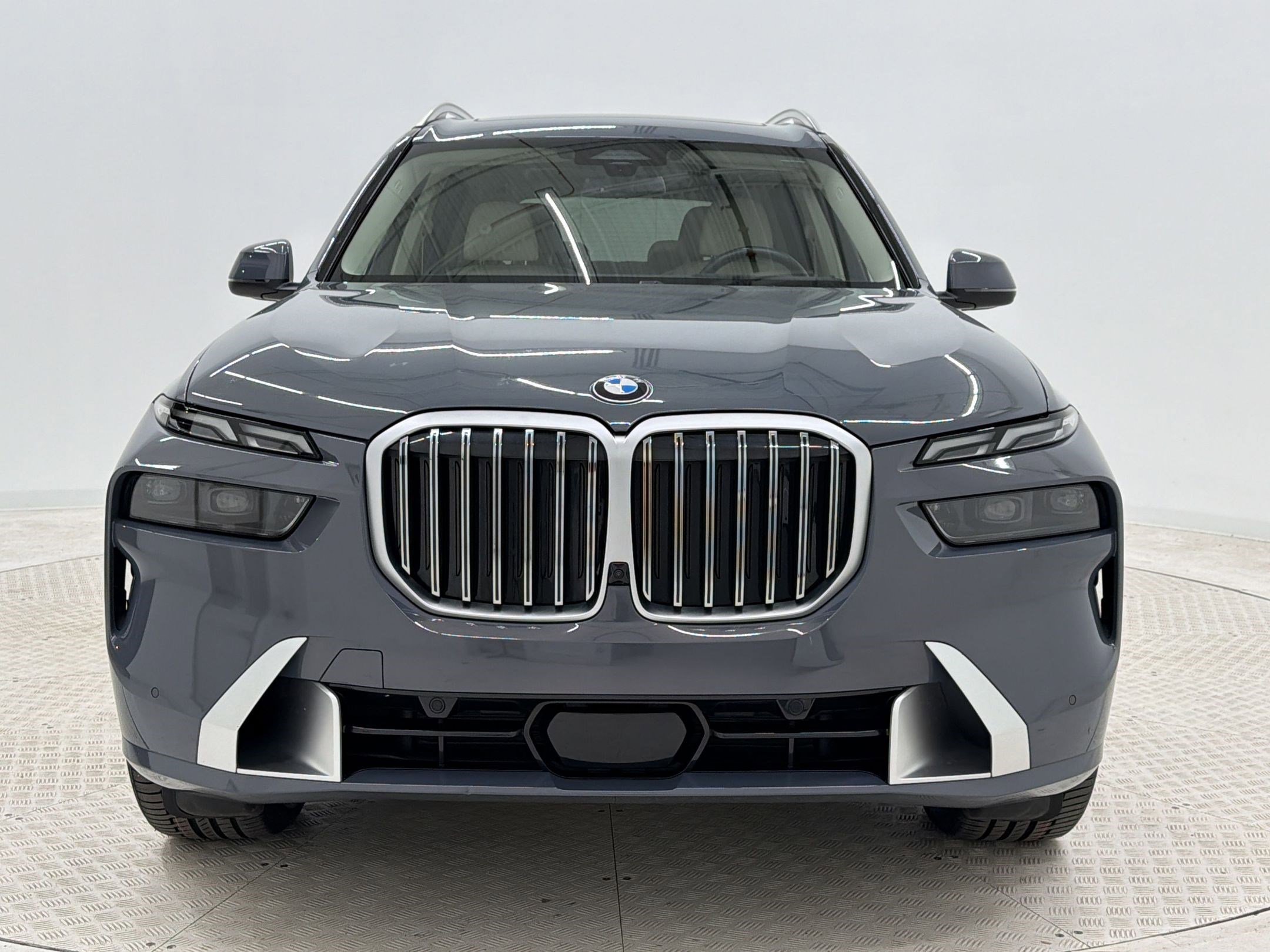 Certified 2024 BMW X7 xDrive40i w/ Premium Package image 6