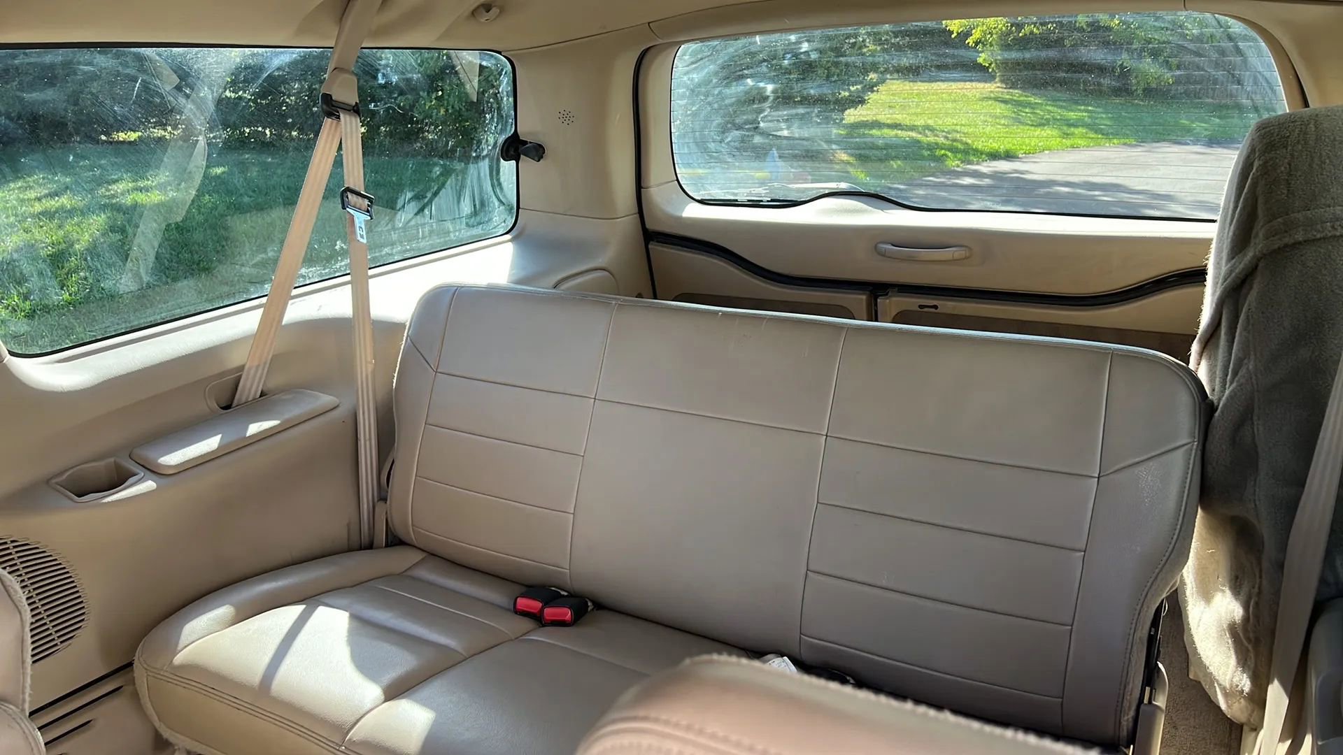 Used 2004 Ford Excursion Limited image 14