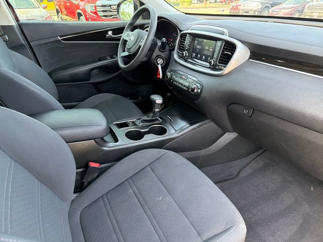 Used 2020 Kia Sorento LX AWD/4WD image 24