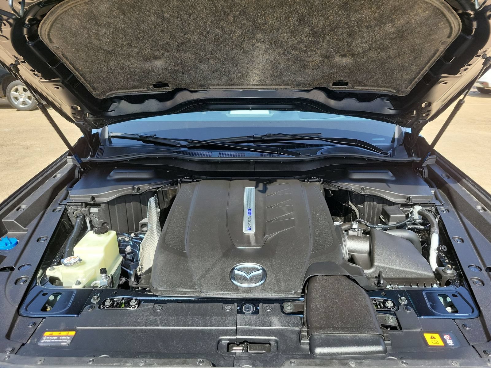 Used 2025 MAZDA CX-90 Plug-In Hybrid w/ Premium Plus AWD/4WD image 31