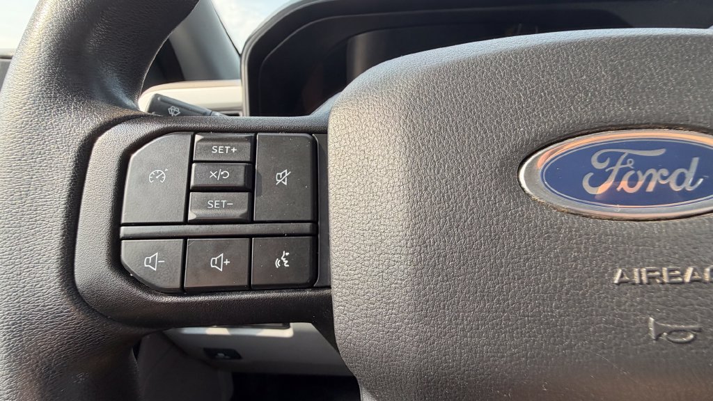 Used 2023 Ford F350 XL RWD image 25