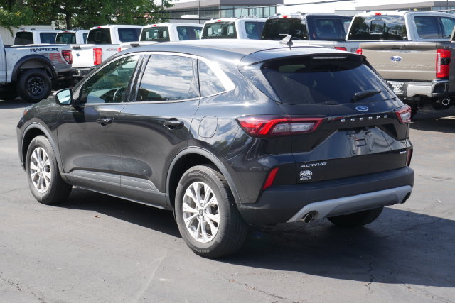 Used 2023 Ford Escape Active AWD/4WD image 8
