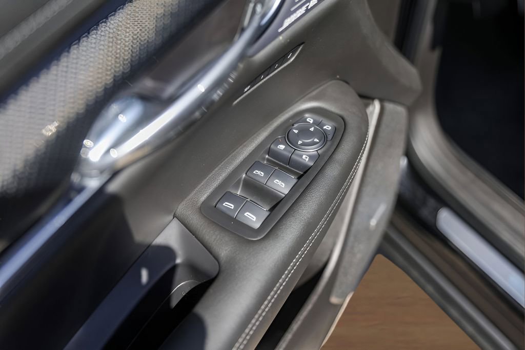 Certified 2023 Cadillac XT6 Sport w/ Technology Package image 25