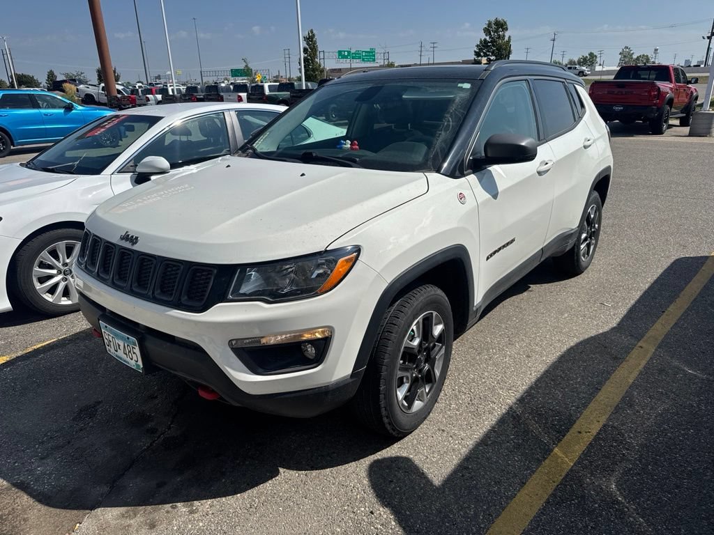 Used 2018 Jeep Compass Trailhawk w/ Leather Interior Group AWD/4WD image 3