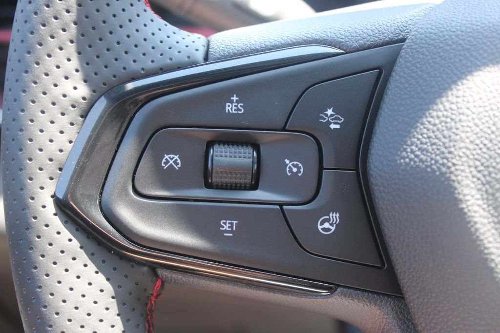 New 2026 Chevrolet Trax RS w/ Sunroof Package FWD image 36
