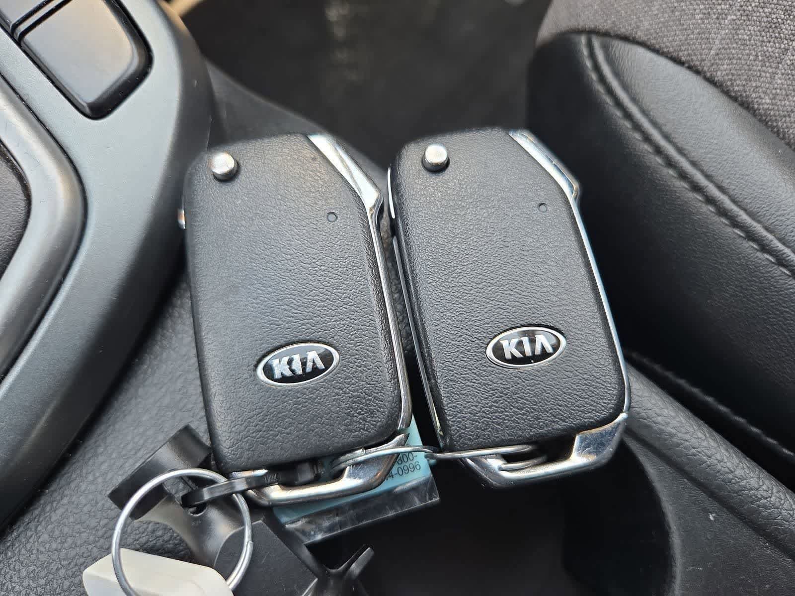 Used 2021 Kia Seltos S AWD/4WD image 32