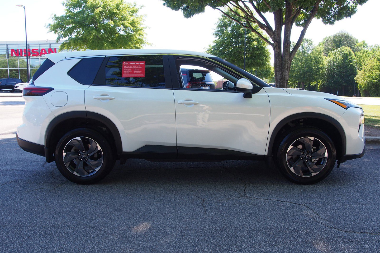 Used 2026 Nissan Rogue SV FWD image 8