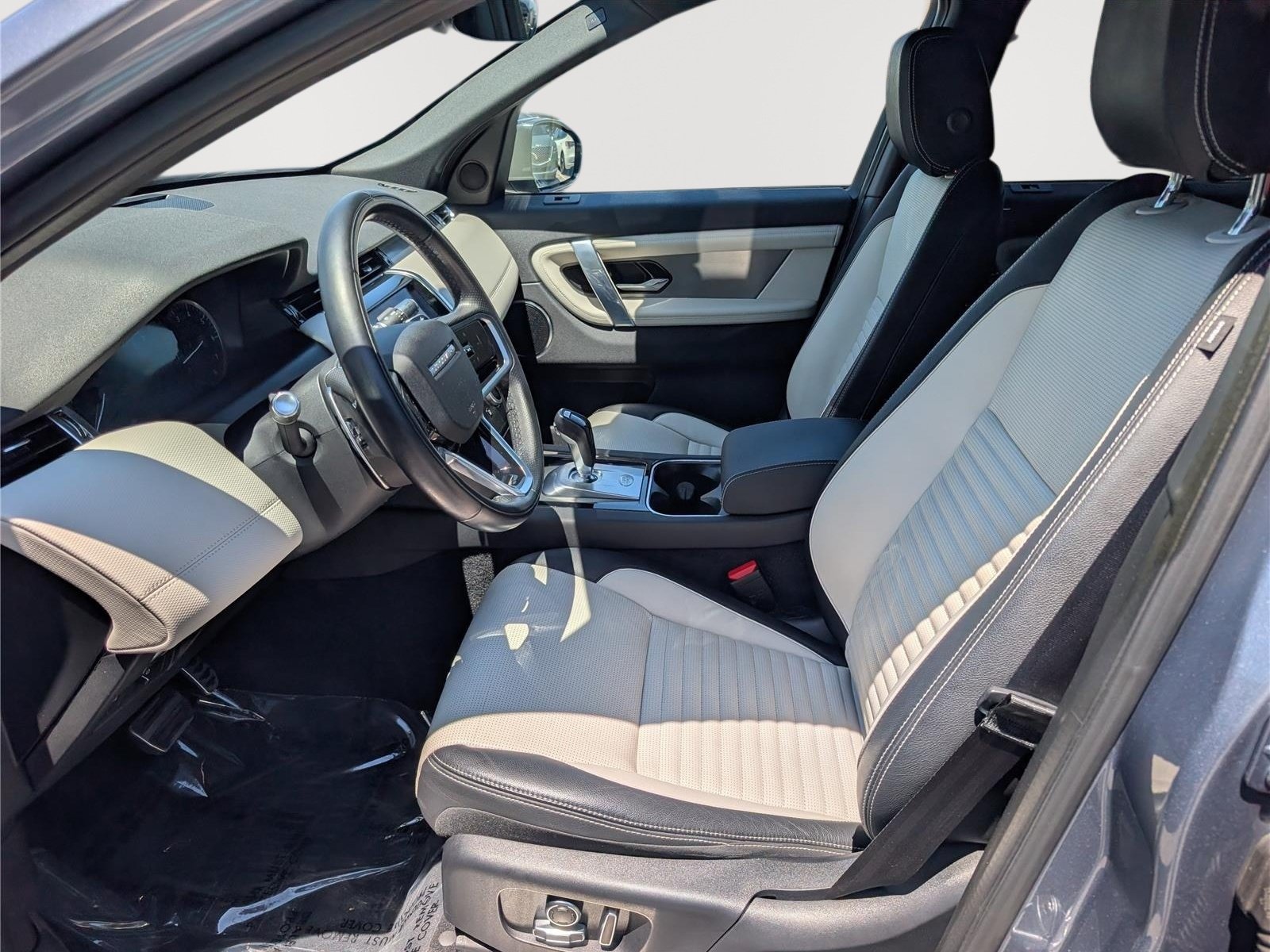 Used 2022 Land Rover Discovery Sport S R-Dynamic AWD/4WD image 15