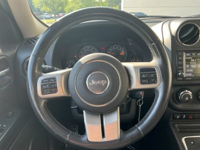 Used 2015 Jeep Patriot High Altitude AWD/4WD image 17