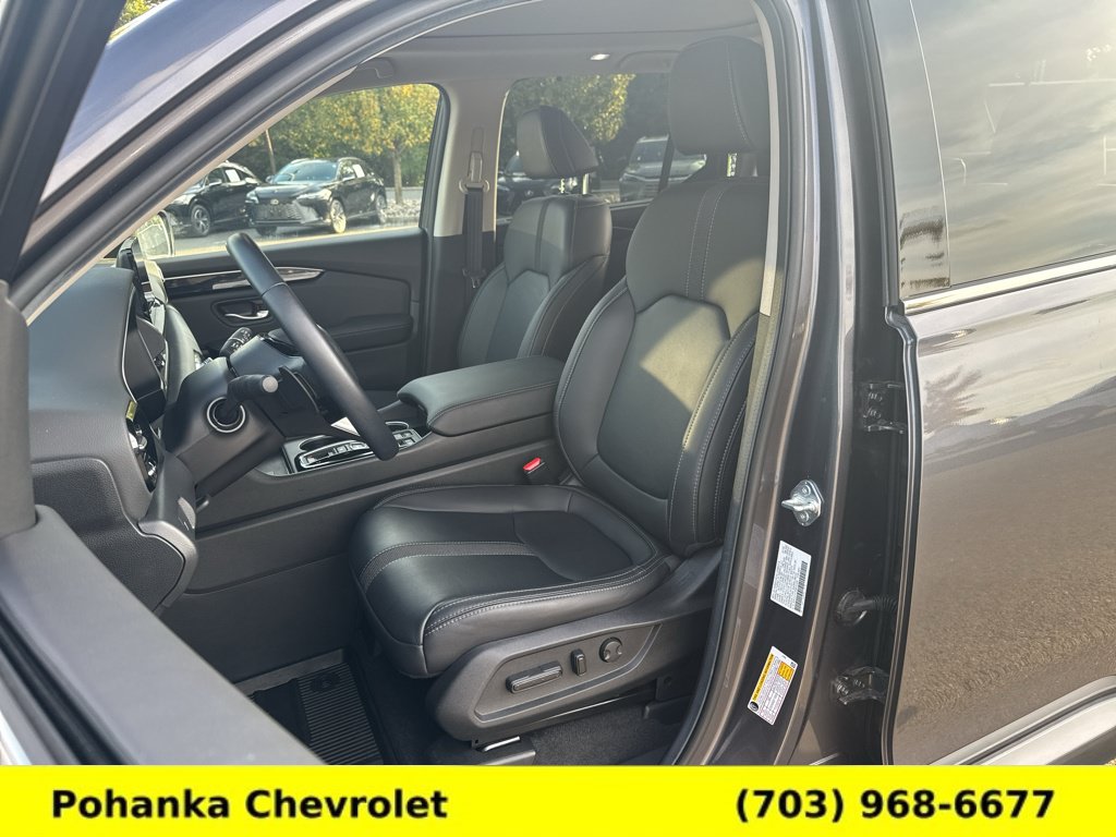 Used 2025 Honda Pilot Touring image 26