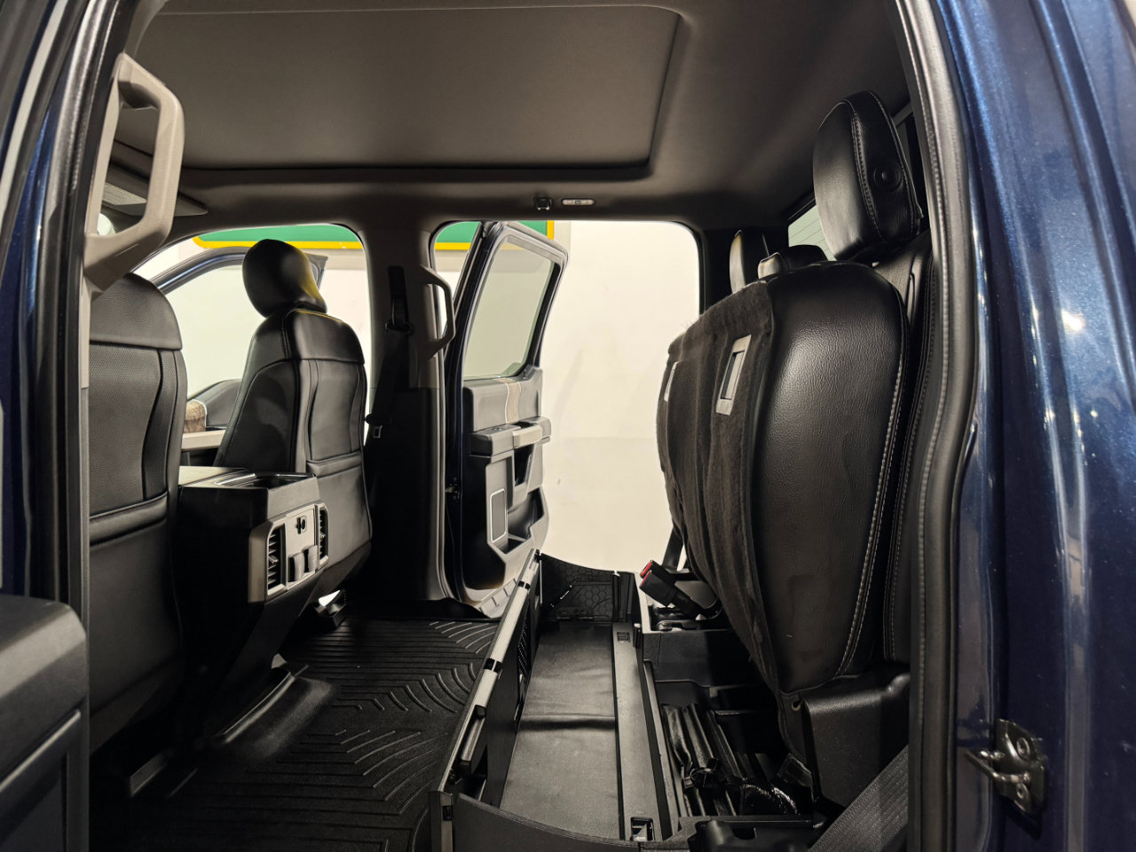 Used 2017 Ford F250 Lariat w/ Lariat Ultimate Package image 18