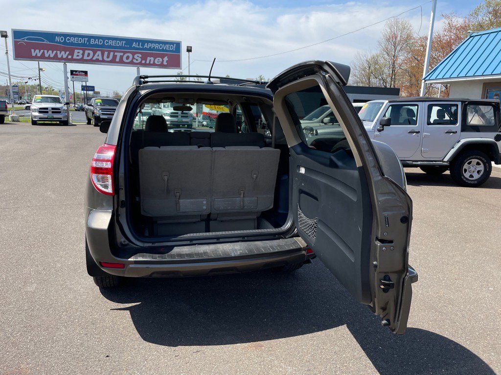 Used 2012 Toyota RAV4 4WD w/ Value Pkg image 7