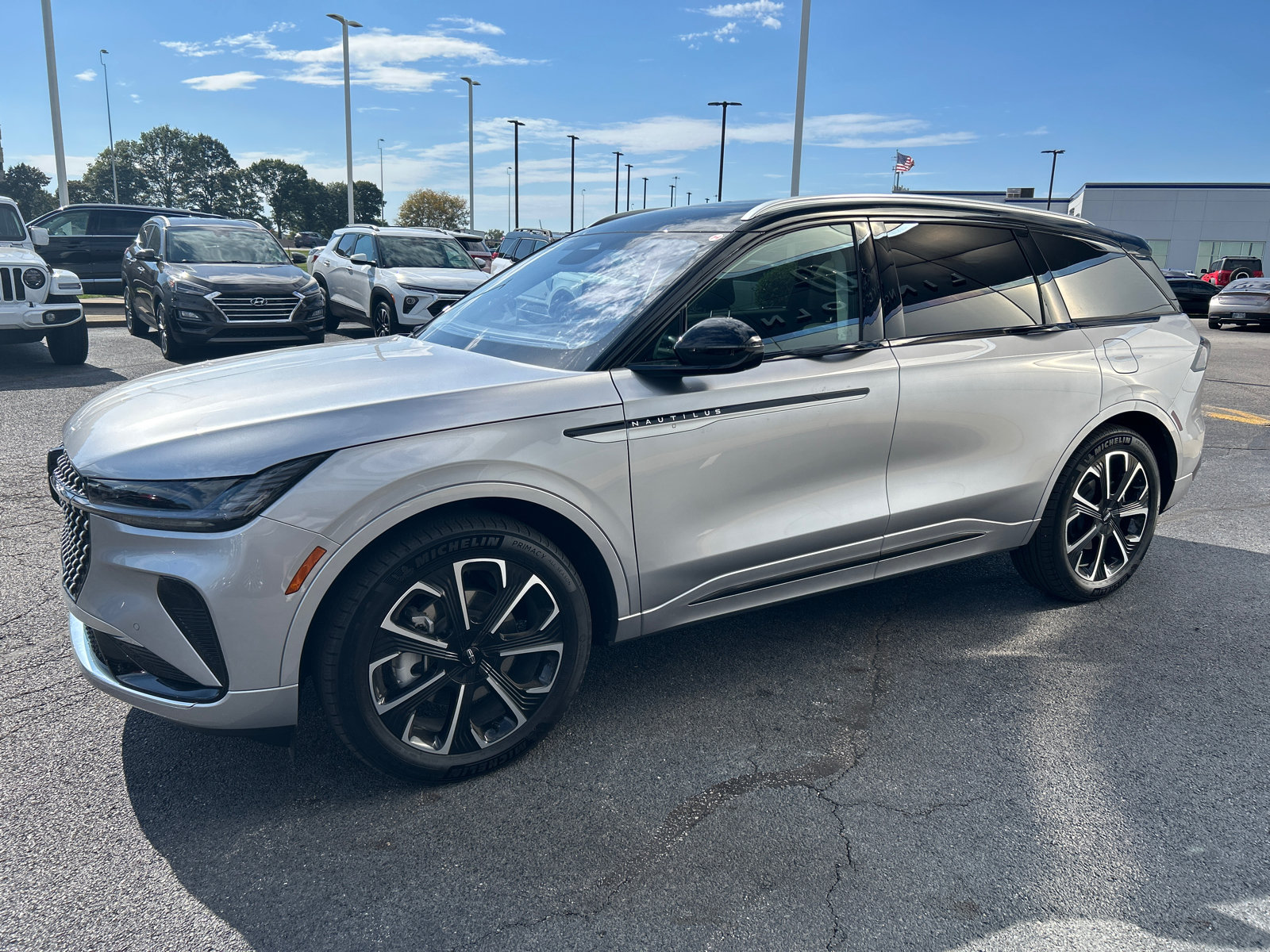 New 2026 Lincoln Nautilus Reserve AWD/4WD image 3