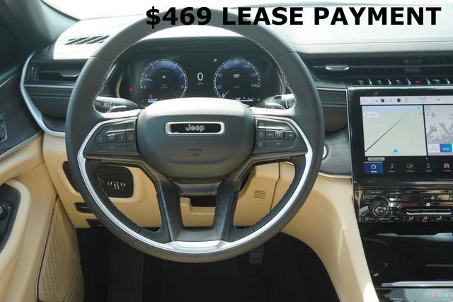 New 2025 Jeep Grand Cherokee Limited w/ Black Appearance Package image 16