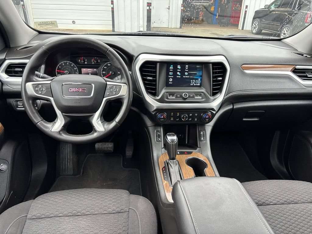 Used 2018 GMC Acadia SLE AWD/4WD image 10