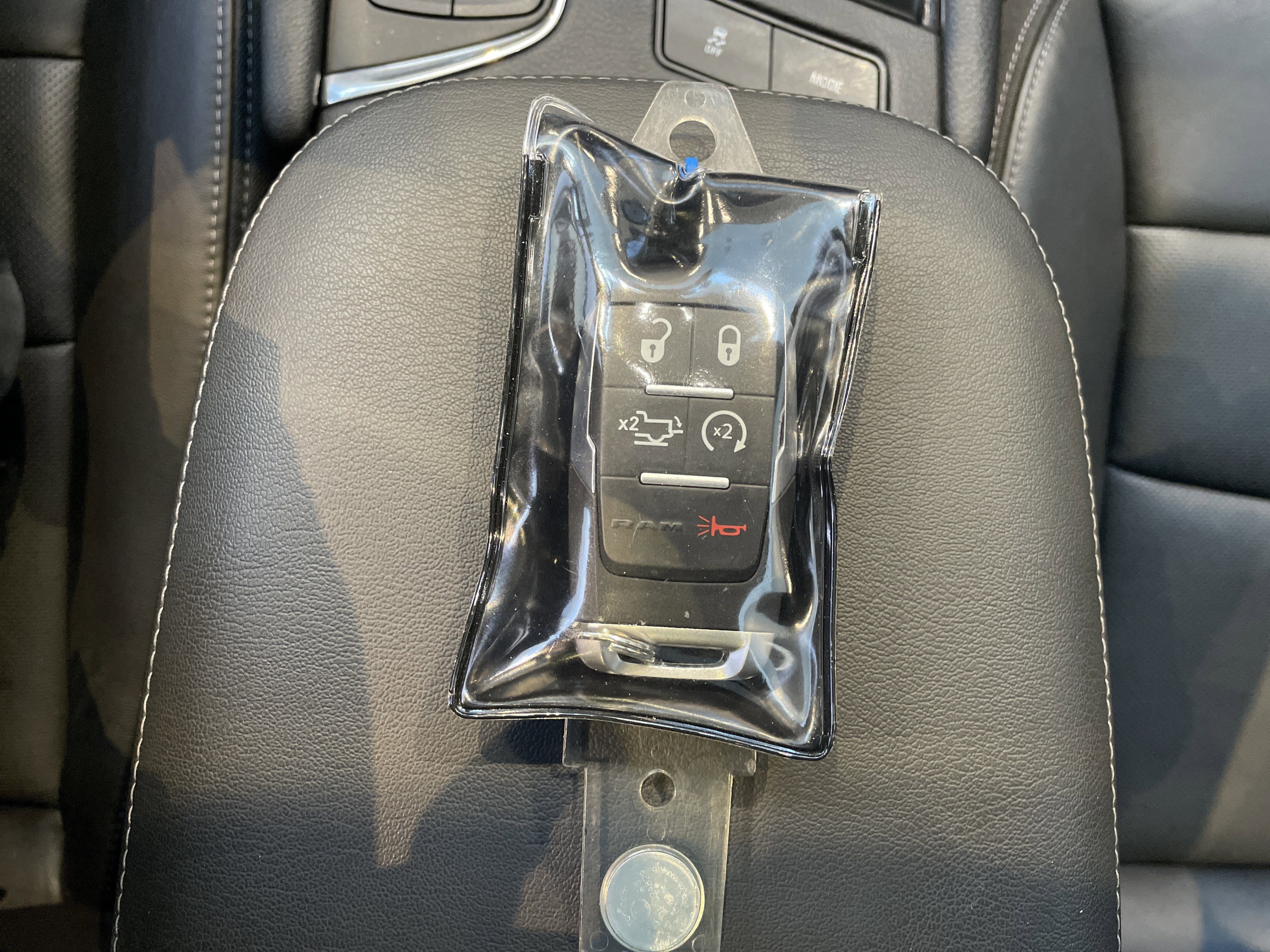 Used 2023 Cadillac XT6 Premium Luxury w/ Technology Package image 38