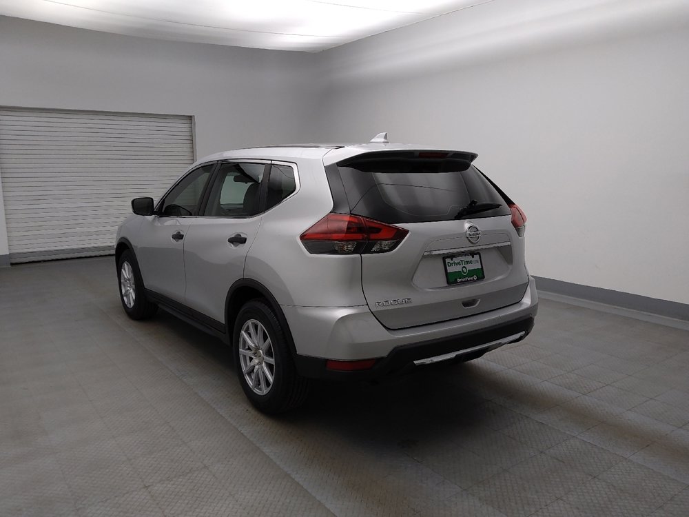 Used 2019 Nissan Rogue S image 5